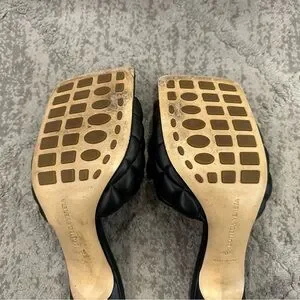Bottega Veneta The Padded Sandals Black 40 1/2 Padded leather sandals Bottega Veneta Black size 40 EU in  main image 3